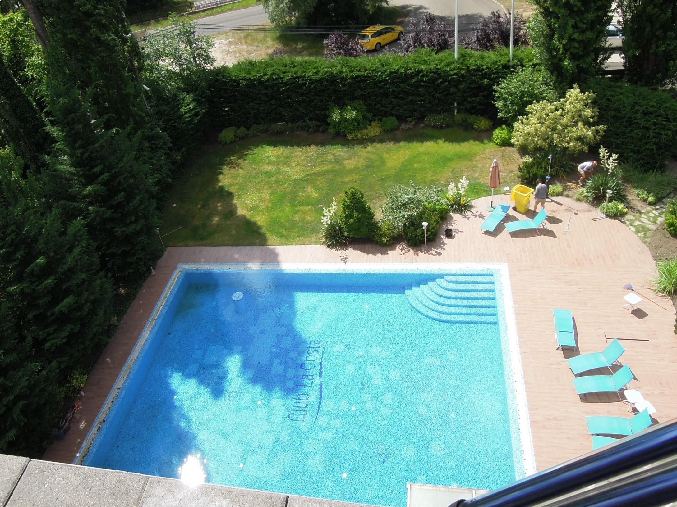 116sm, 4 rooms apartment with panoramic view , roofterrace is for sale in an apartmenthpse with swimming pool in Budapest